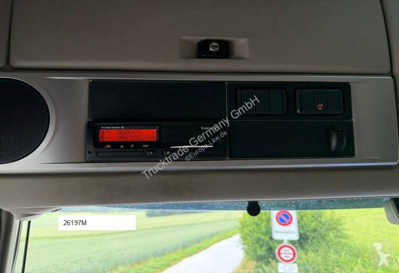 جرار DAF 685 XF 530