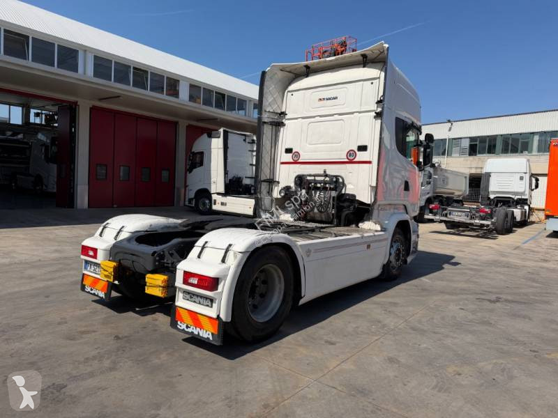 جرار Scania