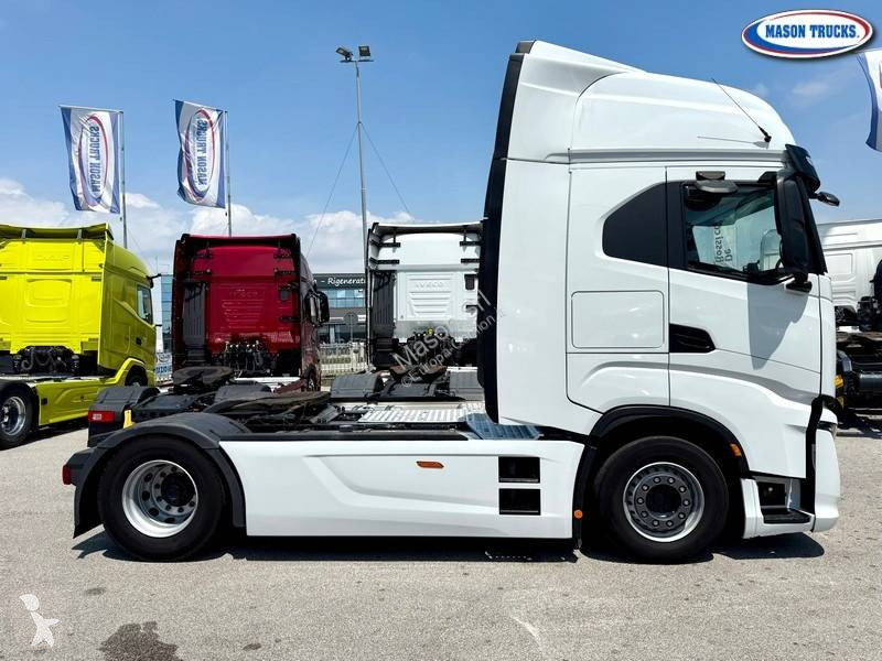 جرار Iveco