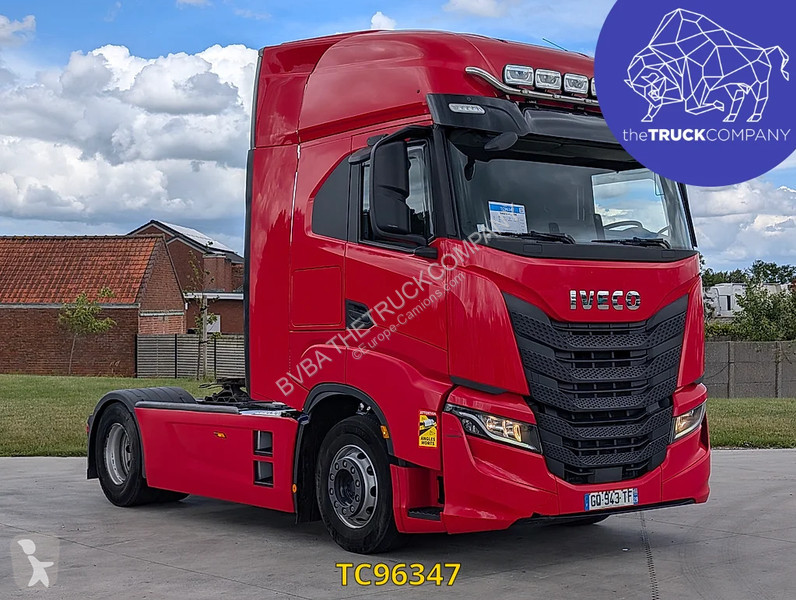 Iveco S-Way 490 tractor unit
