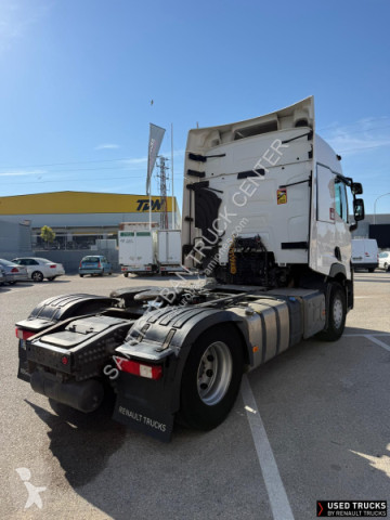 جرار Renault