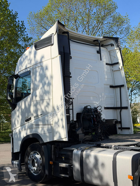 جرار Volvo FH 460 3x Globe *Standard-SZM...