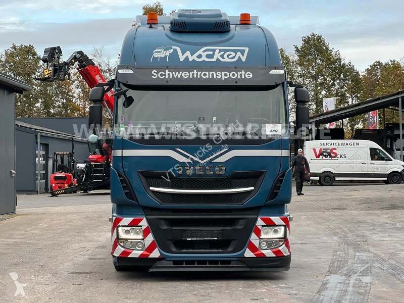 جرار Iveco 480 4x2 I Retarder Hubsattelplatte