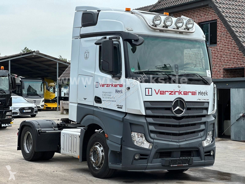 Trattore Stradale Mercedes 1842 4x2...