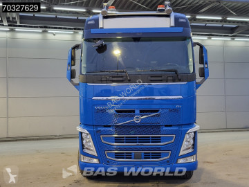 Влекач Volvo
