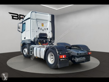 جرار Mercedes