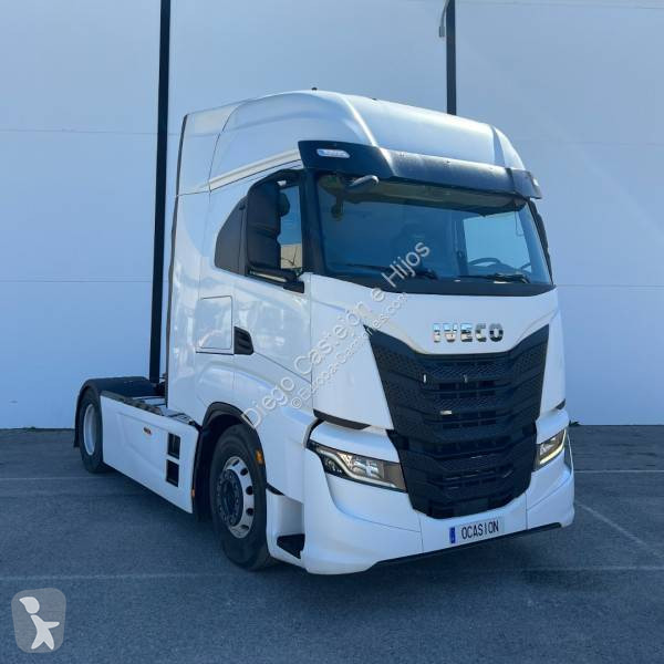 Traktor Iveco