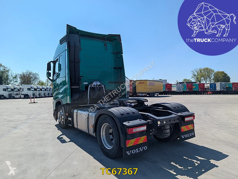 جرار Volvo 500