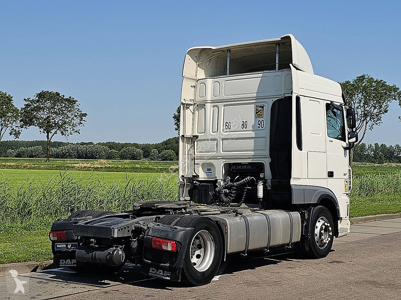 جرار DAF 530 SPACECAB
