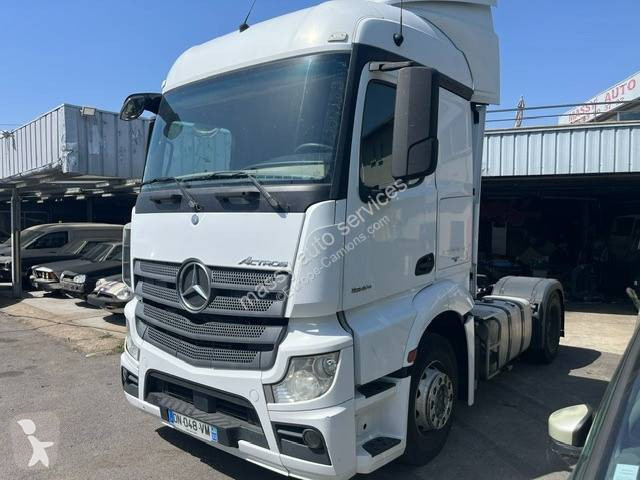 جرار Mercedes