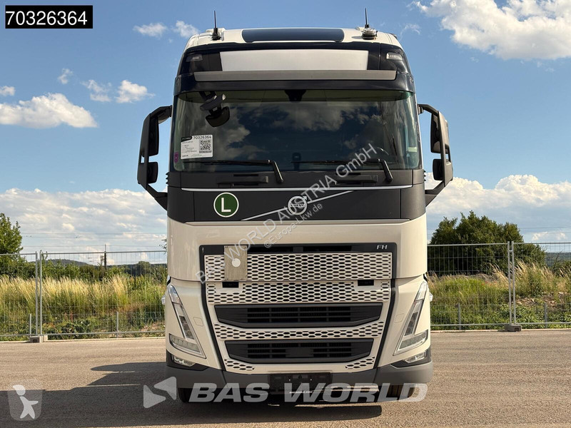 جرار Volvo FH 460 4X2 Globetrotter XL Mega 2x...