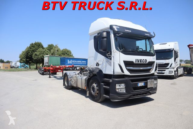 Tahač Iveco STRALIS
