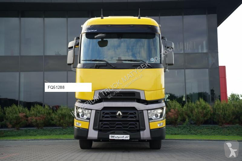 Влекач Renault T 440