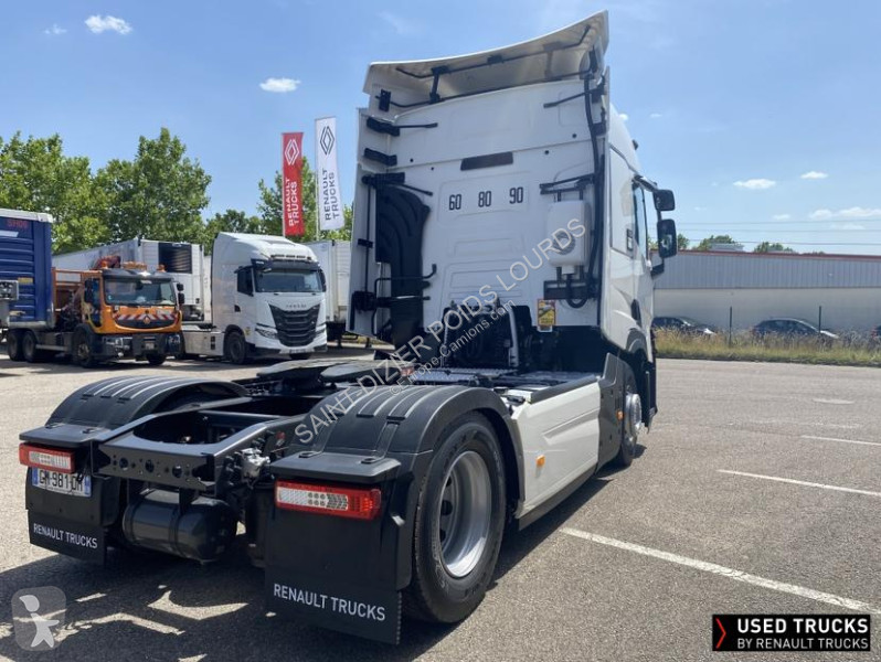 جرار Renault