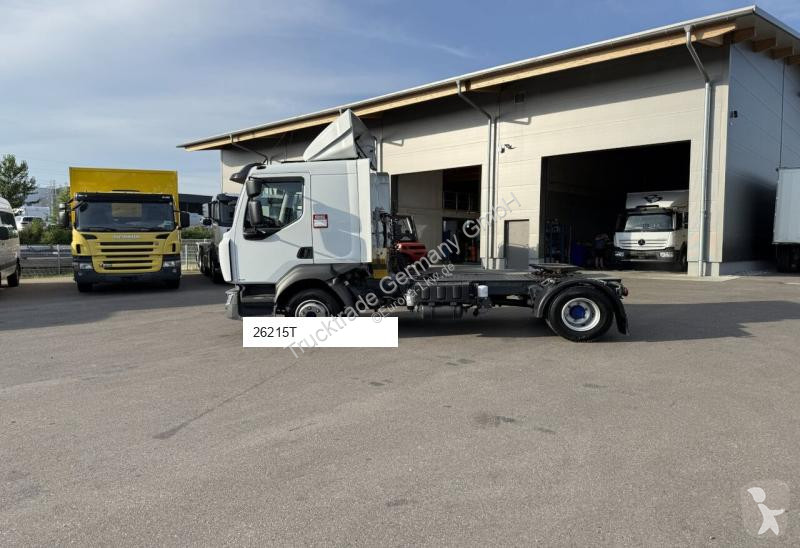 جرار Renault 586 D10.240