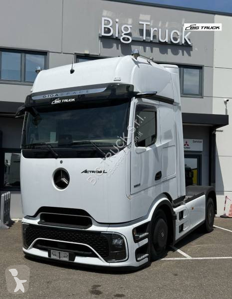 جرار Mercedes