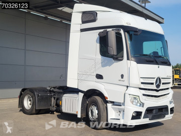 Cabeza tractora Mercedes
