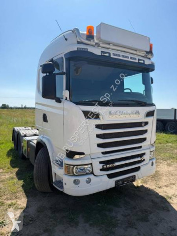 Влекач Scania