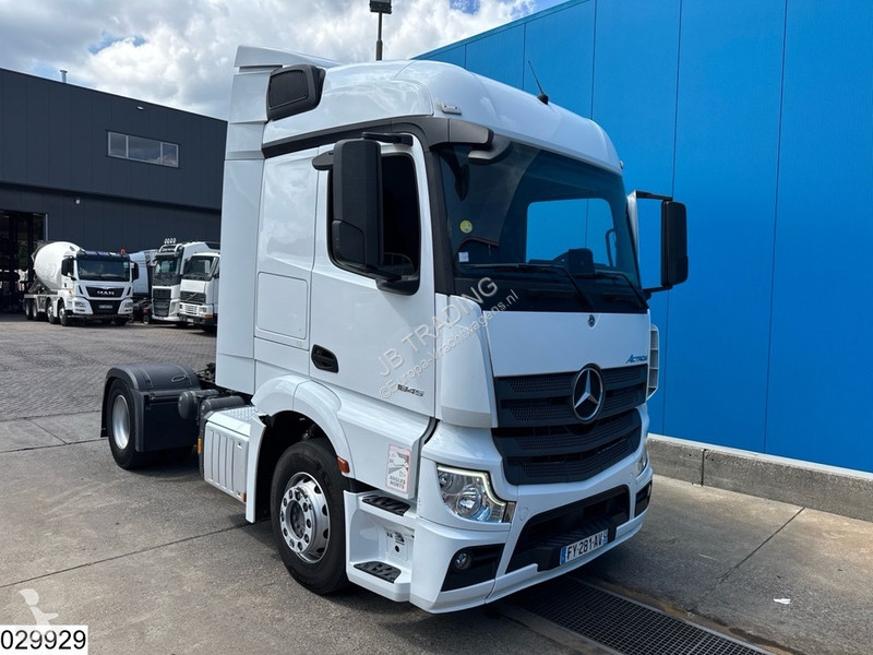 جرار Mercedes 1845 EURO 6d