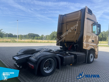 Tracteur Mercedes