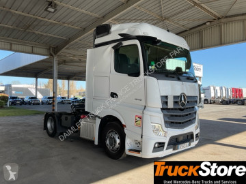 جرار Mercedes