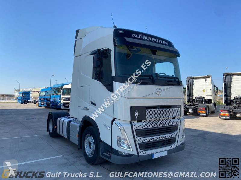 جرار Volvo