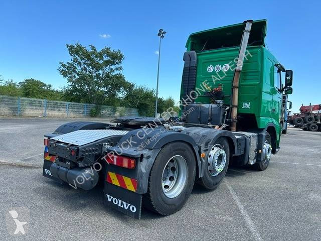 جرار Volvo