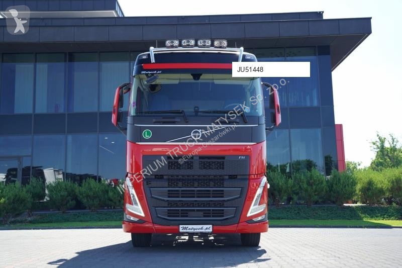 Cap tractor Volvo FH 500