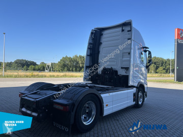 Tracteur produits dangereux / adr Volvo