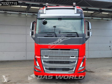 Влекач Volvo FH16 650 6X2 Lift+Lenkachse I-ParkCool ACC Navi Leder M.O.T