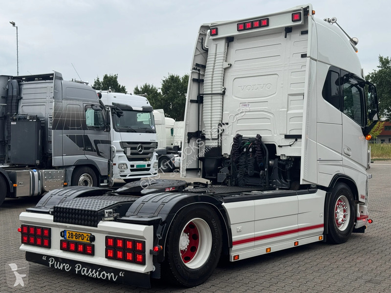 Trekker Volvo 500 Globetrotter XL Special /...