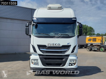 Влекач Iveco
