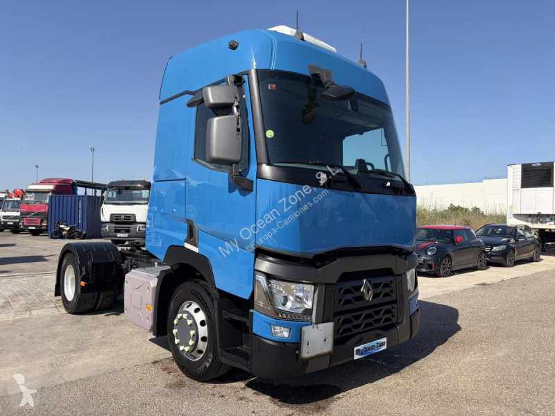 جرار Renault T440