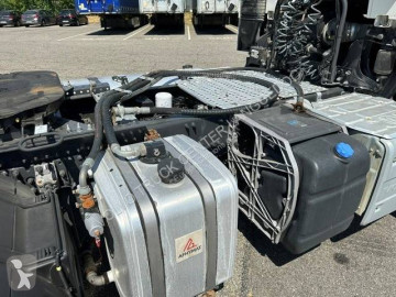 جرار موكب استثنائي Volvo