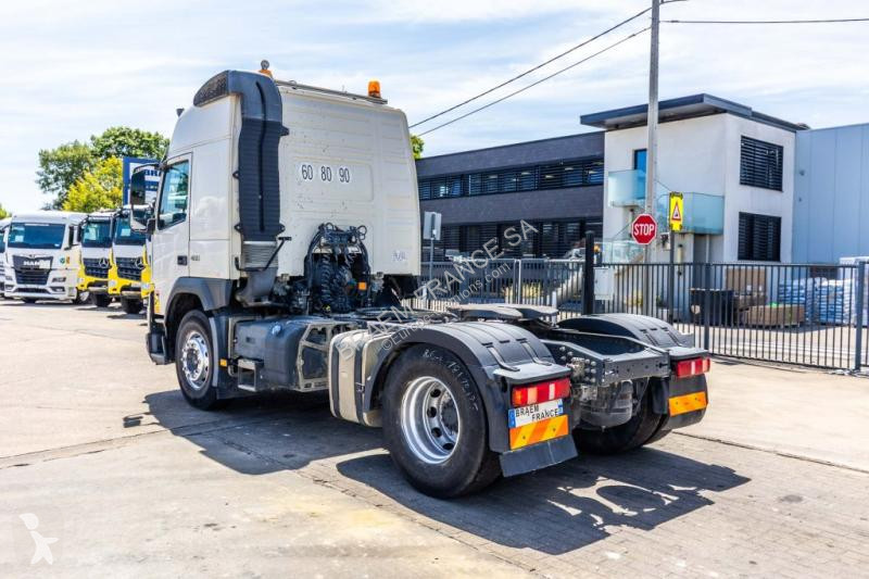 جرار Volvo GLOB 460+HYDR