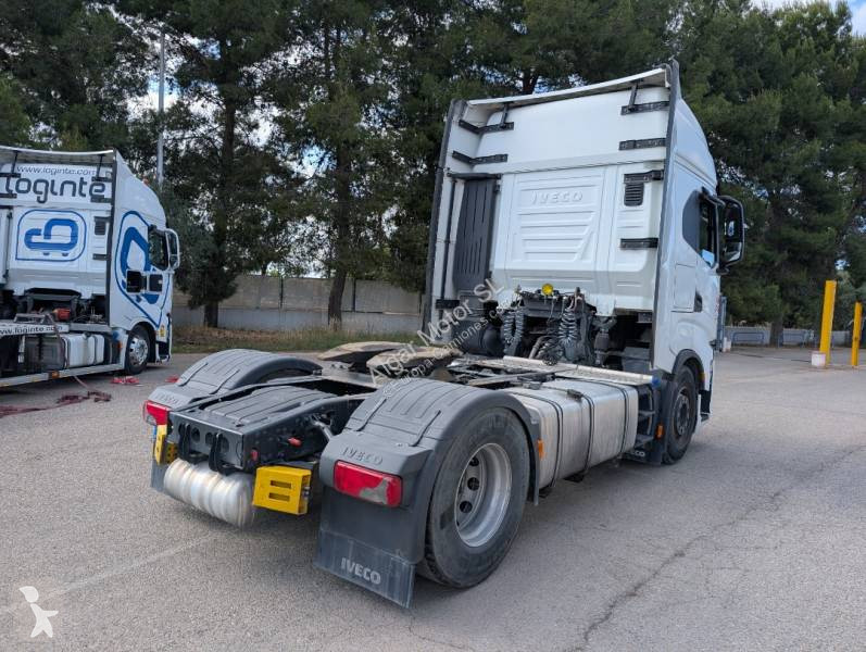Iveco  tractor unit