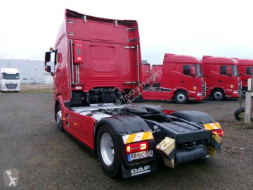 Влекач DAF
