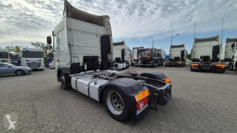 Влекач DAF