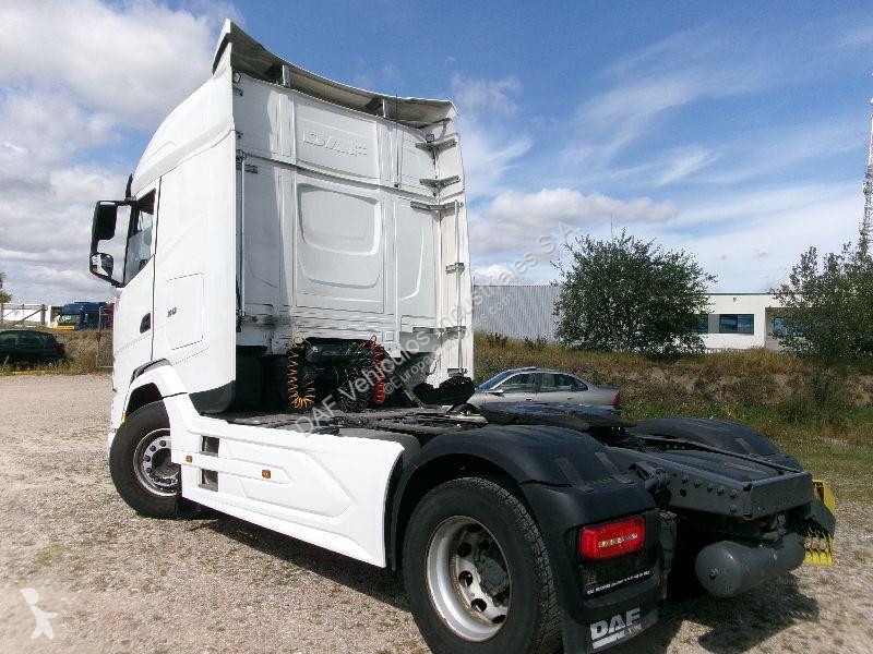 جرار DAF XG  FT 4X2