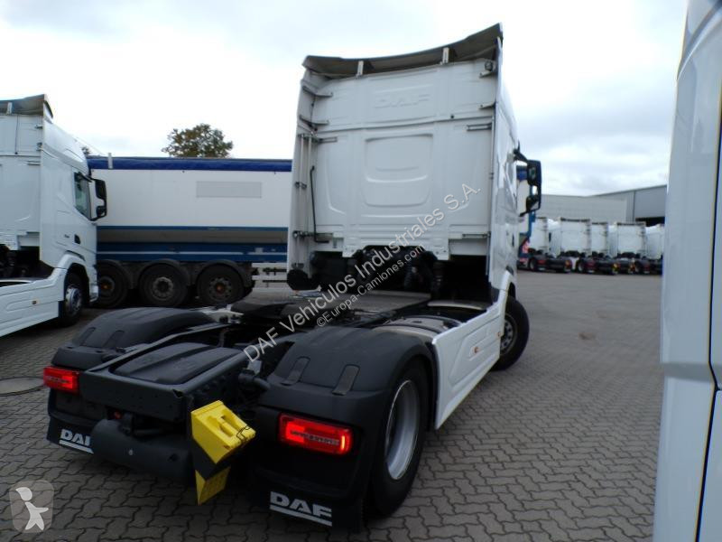 جرار DAF XG  FT 4X2