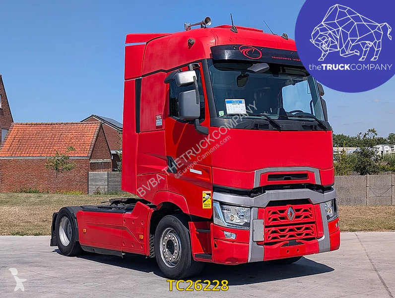 جرار Renault T 480