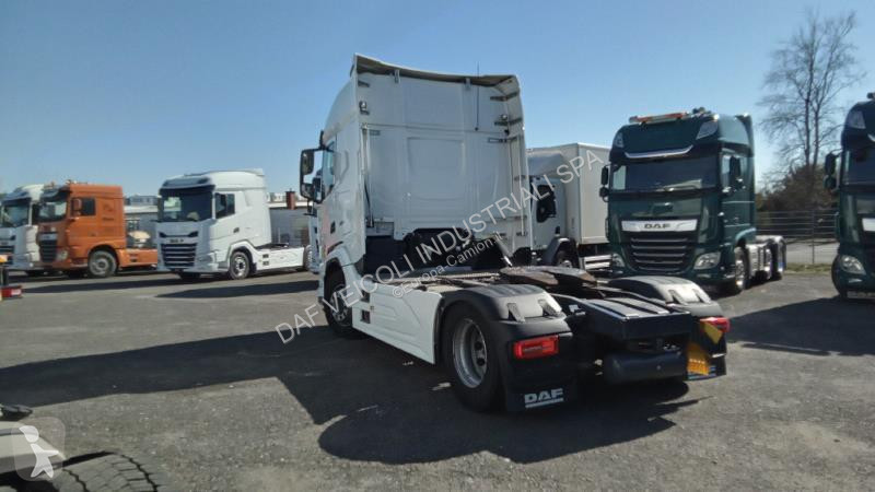 جرار DAF XFn  FT 4X2