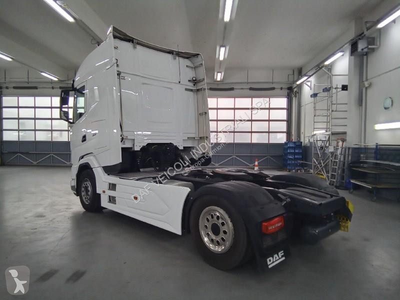 جرار DAF XG  FT 4X2