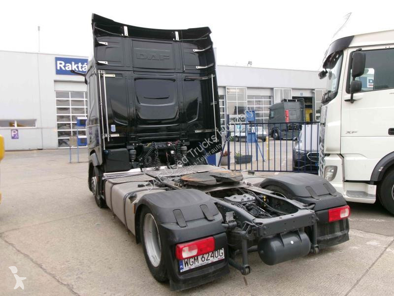 جرار DAF XFn  FT LOW DECK 4X2