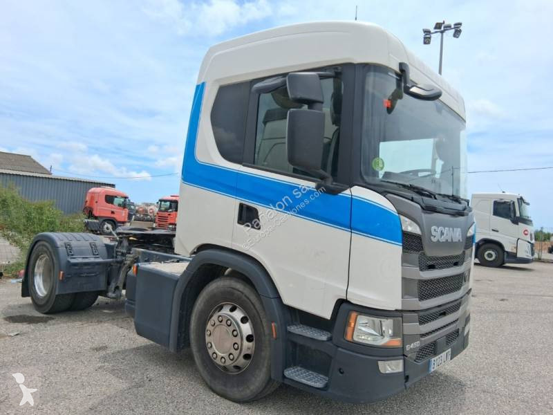 جرار Scania