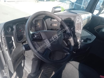 Traktor Mercedes