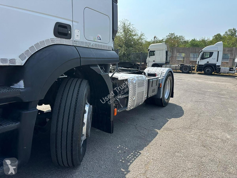 Iveco 460 tractor unit