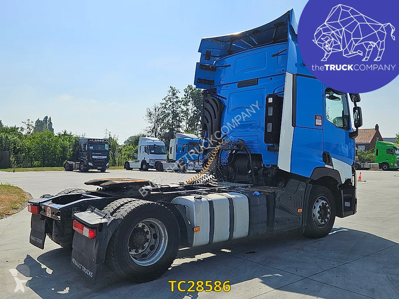 جرار Renault T 460