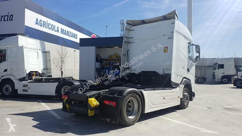 جرار DAF XG  FT 4X2