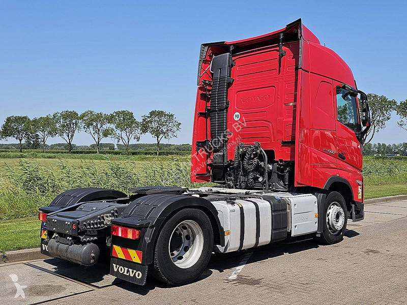 جرار Volvo 500 Globetrotter